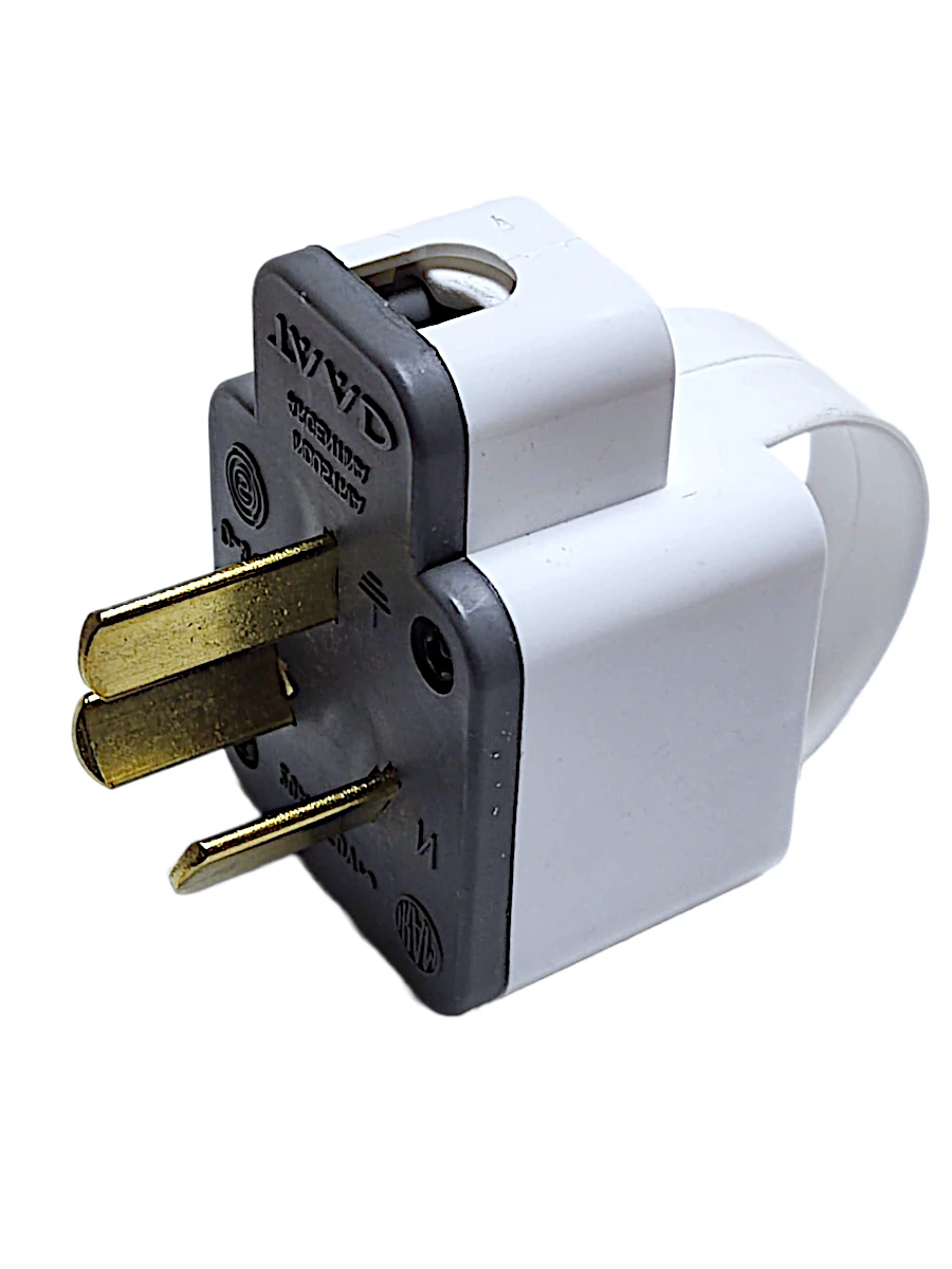 FICHA TAAD 3P/CH 20A BLANCO MACHO